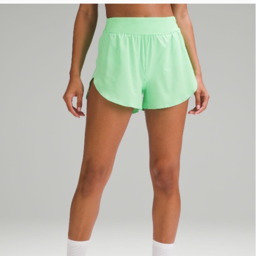 Fast and Free Pistachio Short